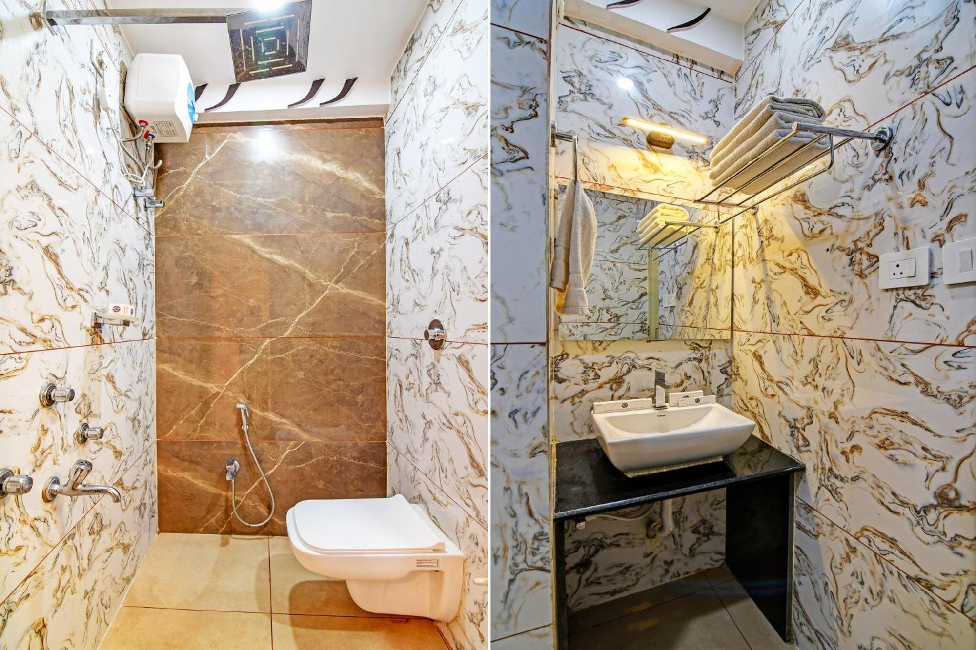 Townhouse The Grand Touch & The Royal Touch Hotel ดีกา ภายนอก รูปภาพ